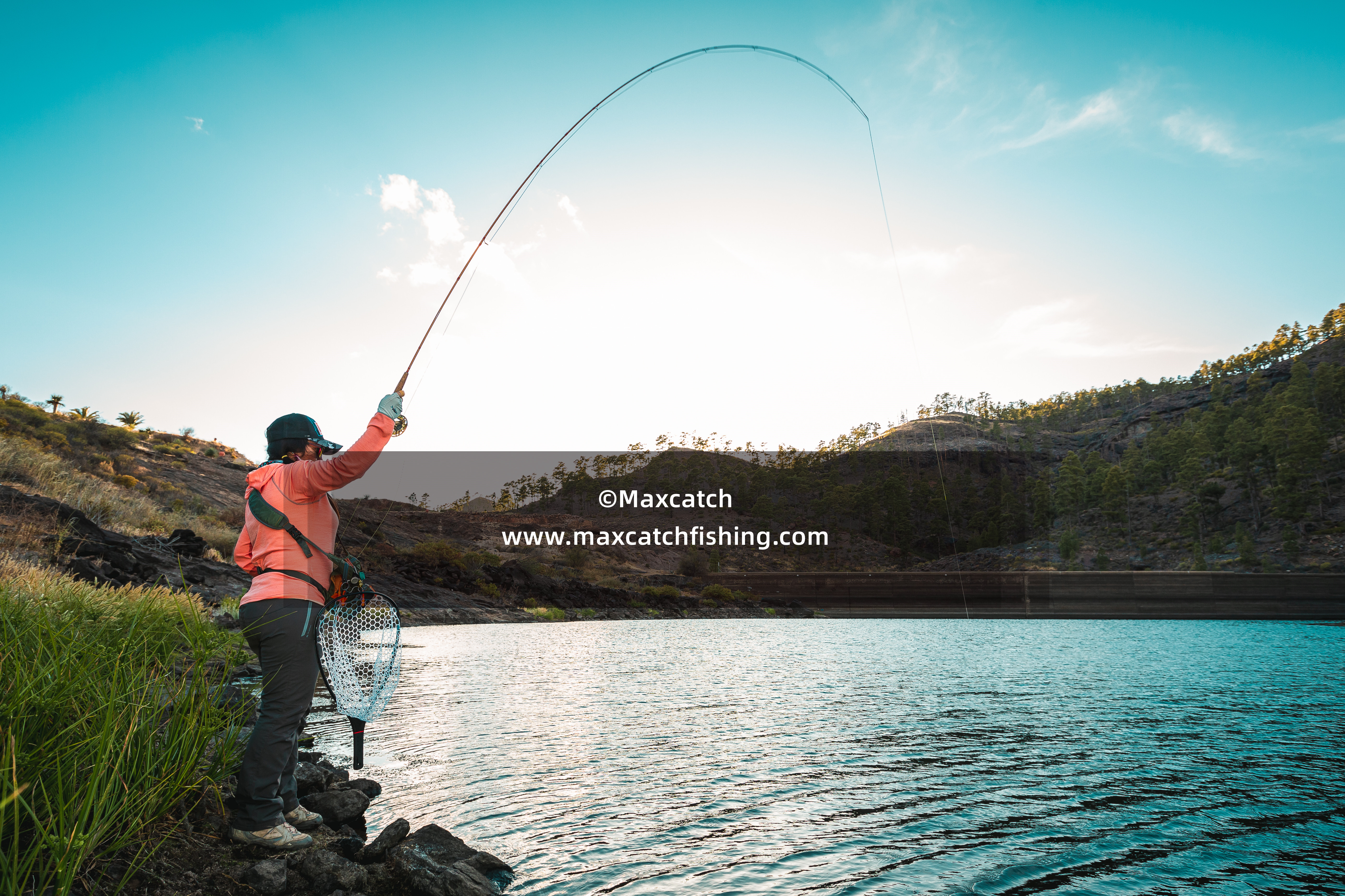 Maxcatch Magnetic Fly Fishing Net Release Holder W/ Carabiner Clip & Lanyard  - Fishing - Oshawa, Ontario